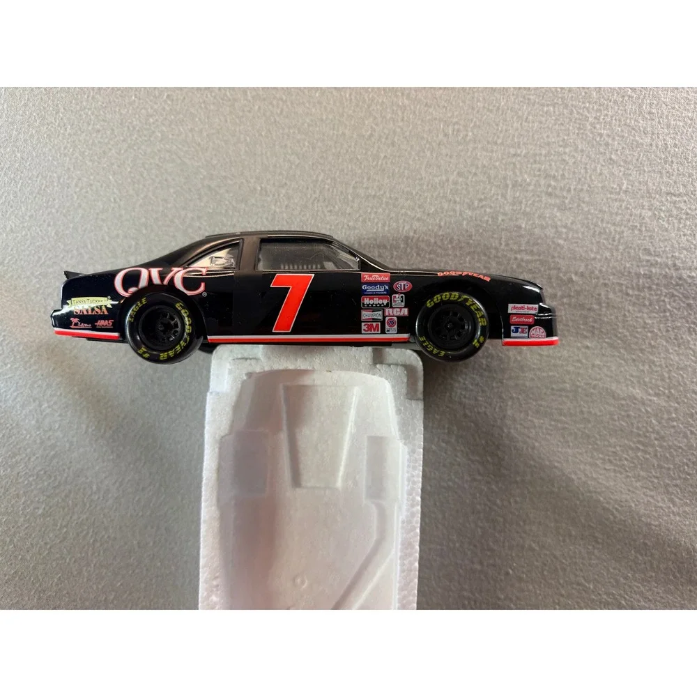 Revell Geoff Bodine 7 QVC Ford Thunderbird 1996 1/24 NASCAR Diecast Boxed